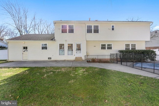 Building Photo - 8909 Maxwell Dr