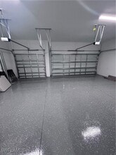 Building Photo - 11017 Hanging Vine Dr