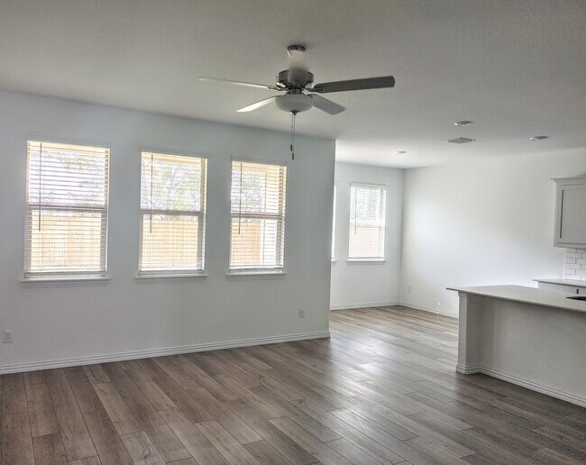 Building Photo - 1450 Cherrybark Dr