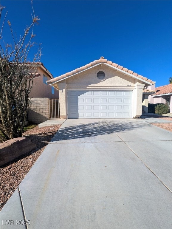 Building Photo - 4459 Anatone Dr