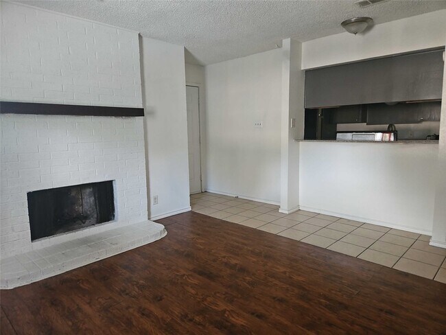 Building Photo - 6188 Vega Dr
