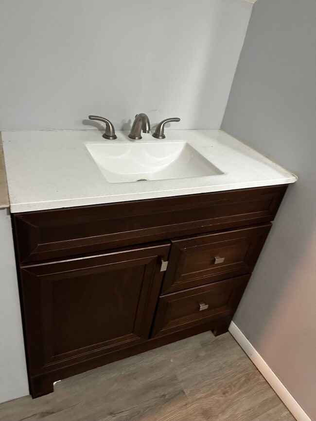 Foto del edificio - 9427 S Ewing Ave