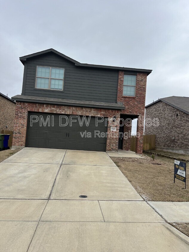 Primary Photo - 640 Aqueduct Dr