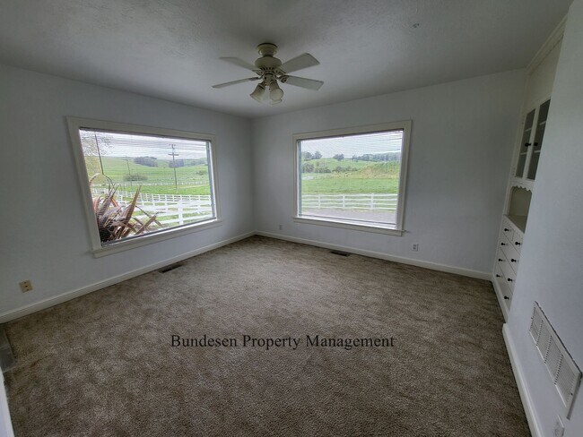 Building Photo - 1798 1/2 Pepper Road, Petaluma, CA 94952
