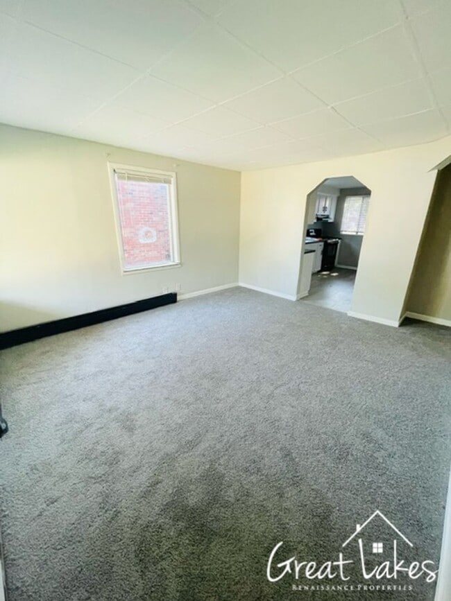 Foto del edificio - Lovely 3 Bedroom 1 Bathroom now available ...