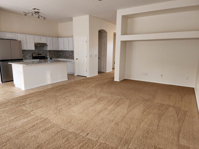 Sala de estar/Cocina - 4073 E Reins Rd