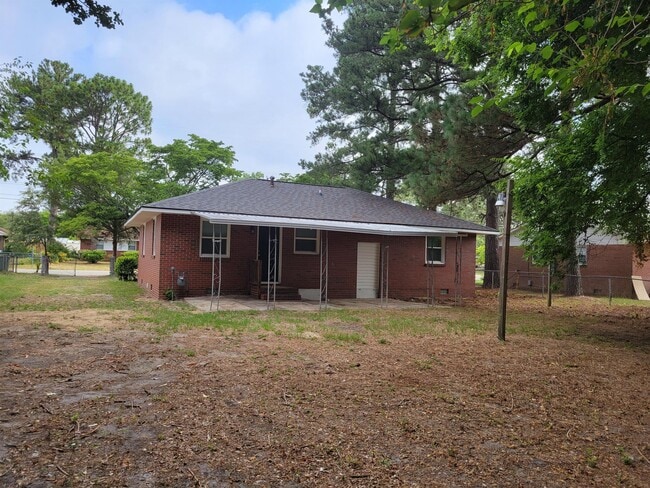 Building Photo - 4113 Knollwood Dr