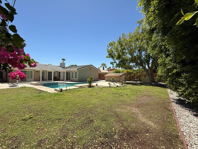Foto del edificio - Gorgeous 3 bedrooms, 2.5 baths home