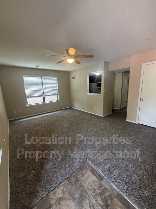 Building Photo - 950 Monterey Way