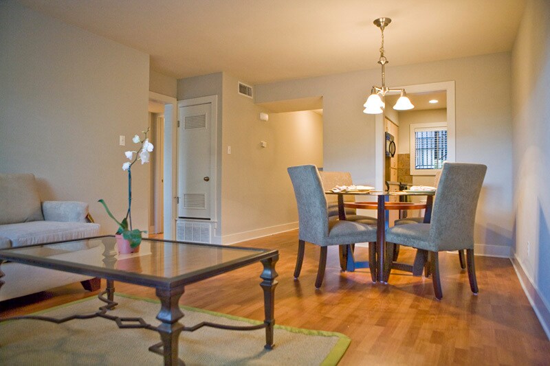 Foto principal - 3815 Guadalupe St