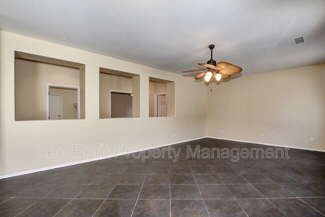 Foto del edificio - 41702 N Rabbit Brush Trail