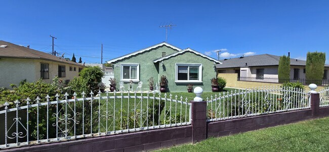 Building Photo - 23401 Catskill Ave