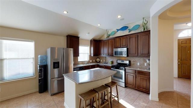 Foto del edificio - 2301 Gregory Creek Dr