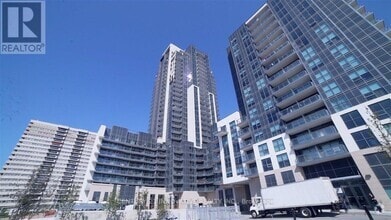Building Photo - 30-230 Meadowglen Pl
