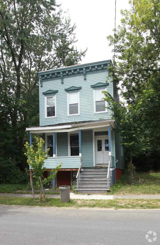 Building Photo - 542 N Pearl St