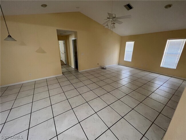 Building Photo - 234 SW 43rd St