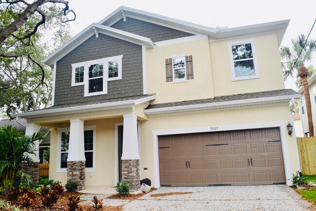 Building Photo - 3007 W Palmira Ave