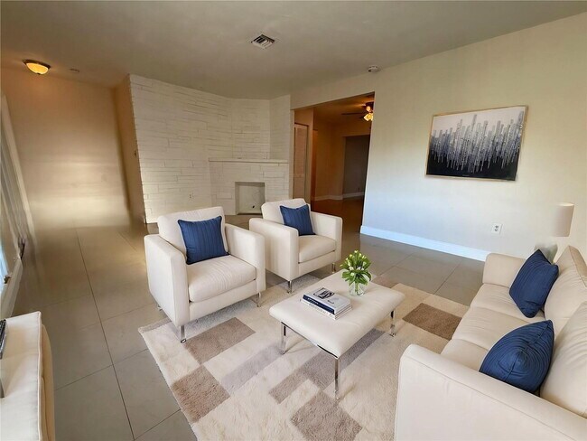 Foto del edificio - 7654 Indigo St