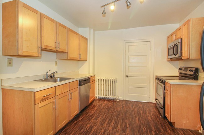 Foto del edificio - 619 Hillside Ave