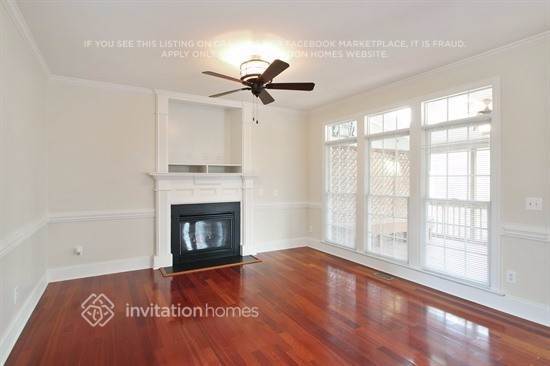 Building Photo - 137 Starwood Ln