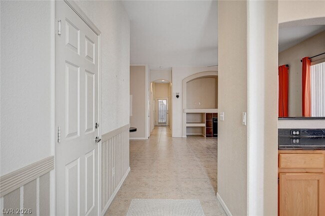 Building Photo - 9197 Grey Pebble Ct