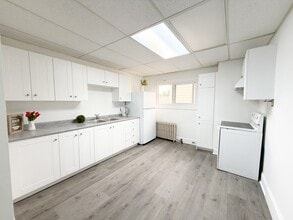 Building Photo - 1820 Bancroft Dr