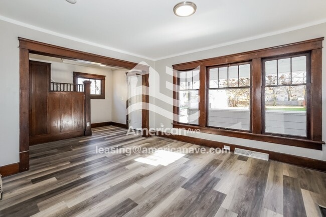 Foto del edificio - 724 Carlysle St