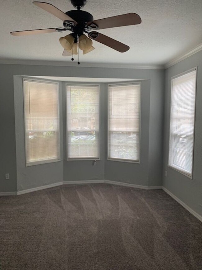 Foto del edificio - 1 Bed/1 Bath Condo in MetroWest ...