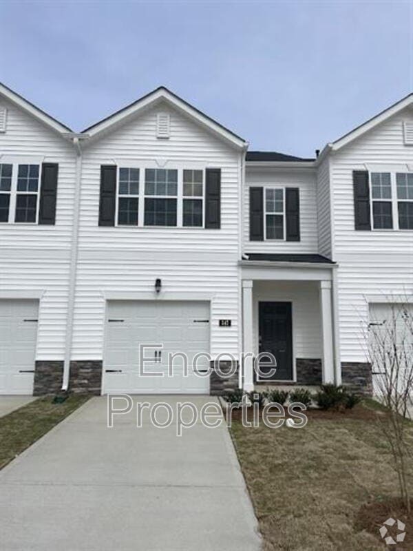 Building Photo - 347 David Hill Dr