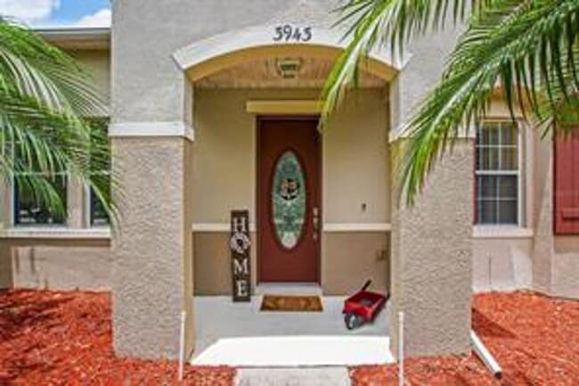 Building Photo - 3 Bedroom 2 Bath with a flex space in Stevens Plantation