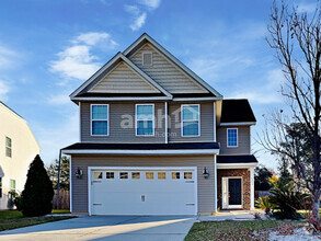 Building Photo - 3048 Adventure Way