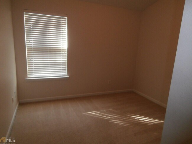 Foto del edificio - 1520 Rogers Preserve Rd