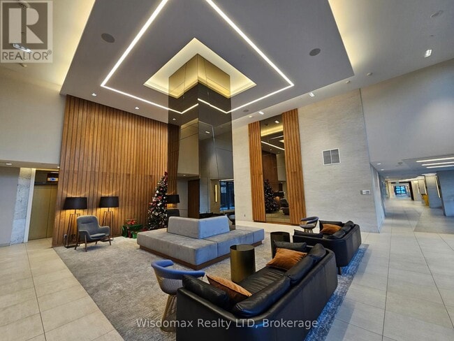 Building Photo - 2 Sonic Way