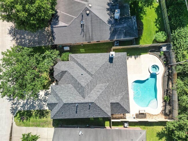 Foto del edificio - 6818 Amber Pine Ct
