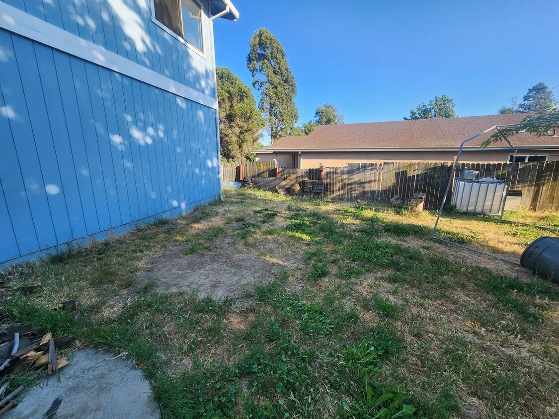 Building Photo - NOW AVAILABLE!!!   OPEN HOUSE!