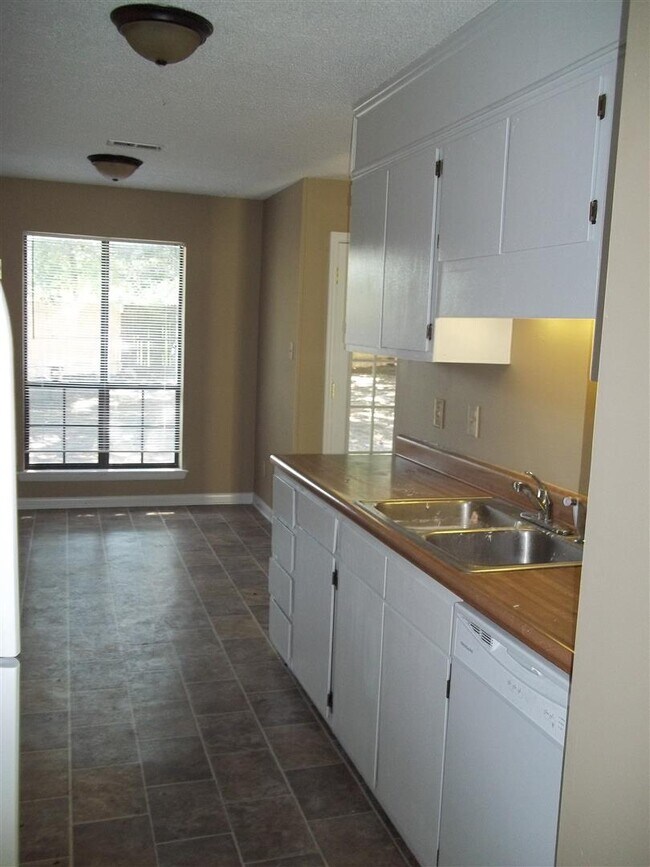Foto del edificio - Spring Lake, NC 28390