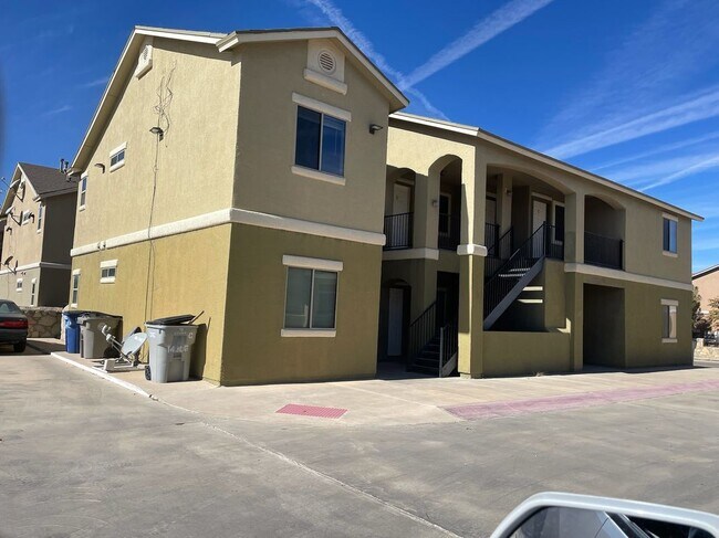 Building Photo - 14306 Gil Reyes Dr