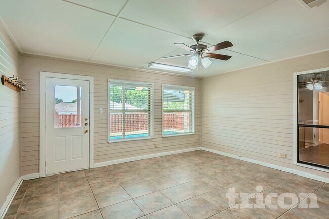 Foto del edificio - 4707 Vineyard Trail