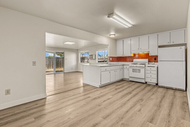 Foto del edificio - 10420 Greenford Dr