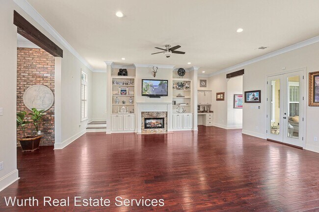 Foto del edificio - 5 br, 4 bath House - 4364 Chapel Hill Row