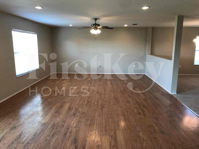 Foto del edificio - 5455 Sandy Shell Dr