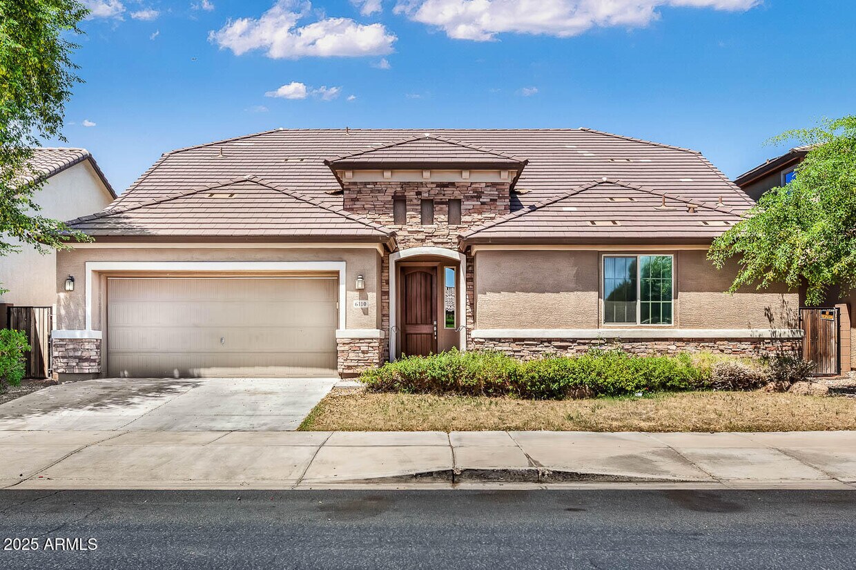 Foto principal - 6110 S 30th Ln
