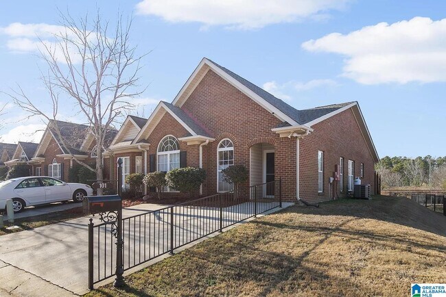 Foto del edificio - 101 Hayesbury Ln