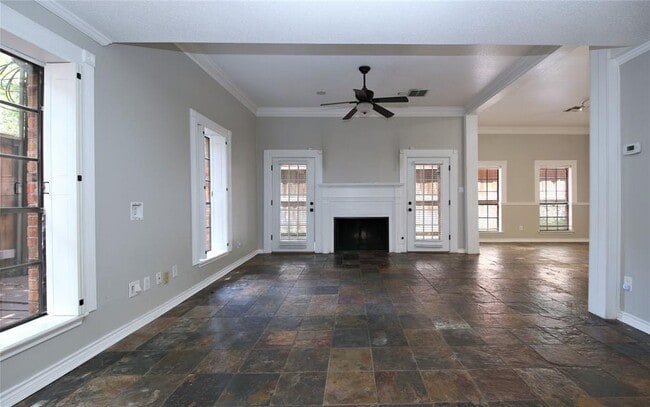 Building Photo - 1126 Nantucket Dr