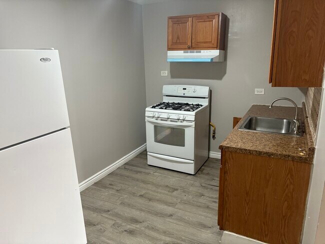 Building Photo - 1930 S Cicero Ave