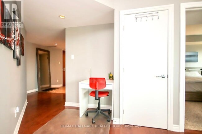 Building Photo - 234 Rideau St