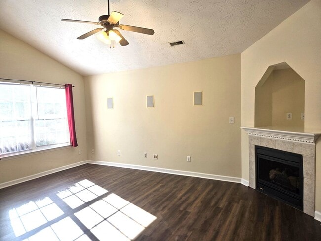 Foto del edificio - 3 Bedroom Ranch in Great Acres 251024