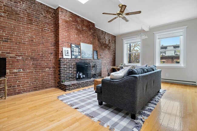 Foto del edificio - 127 Marlborough St