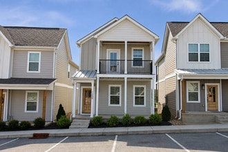 Building Photo - 1358 Belfair St