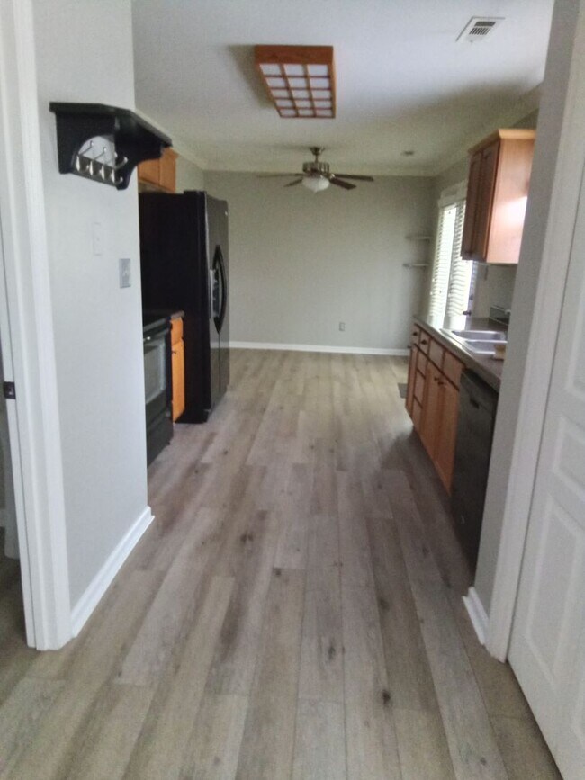Foto del edificio - Knoxville 37924 - 3 bedroom, 2.5 bath home...